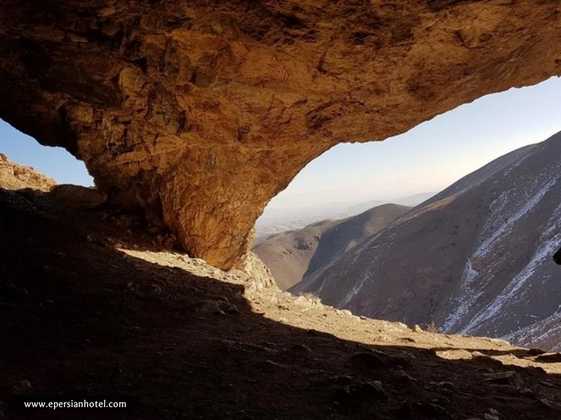 موقعیت غار مغان در کوهستان